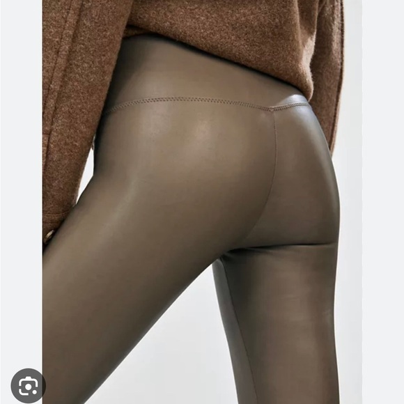 𝅺aritzia Wilfred Daria Vegan legging - Picture 2 of 12